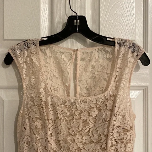 Kay Unger Lace Dress